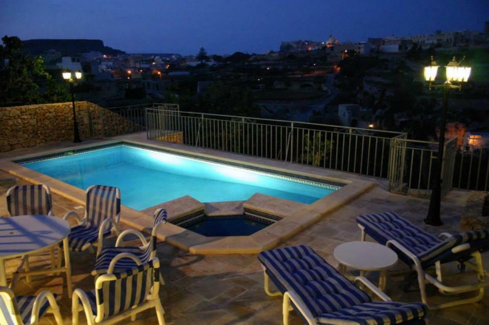 Sylvia' S Millhouse Villa Kerċem Buitenkant foto