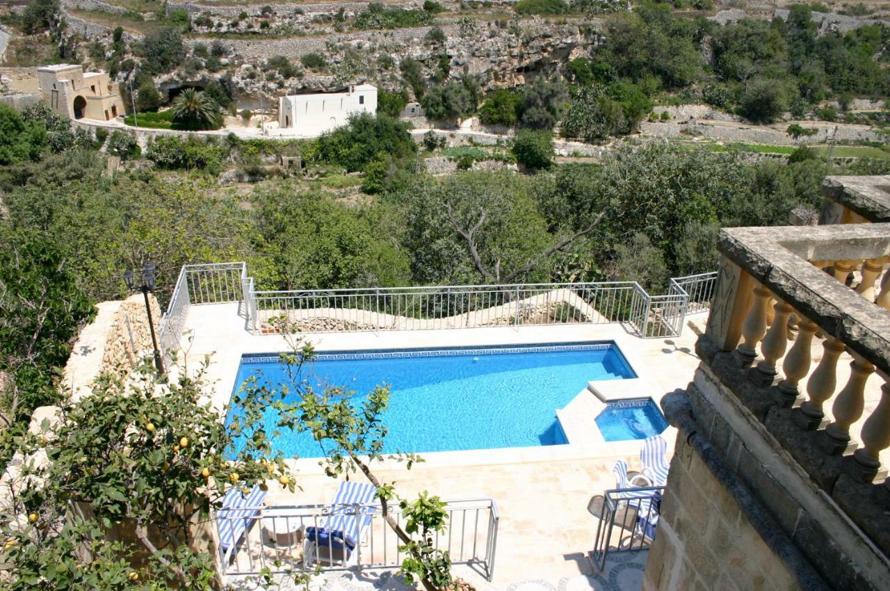 Sylvia' S Millhouse Villa Kerċem Buitenkant foto